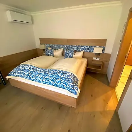 Falkenseer Hof Hotel *